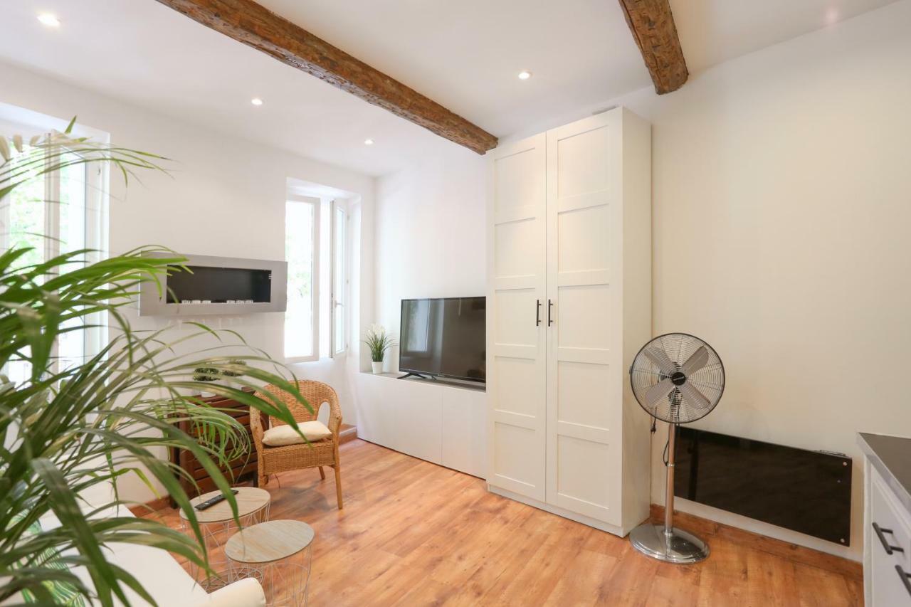 Gregbnb - T2 Cosy Et Design - Parking Inclus - Wifi - 15min Gare *